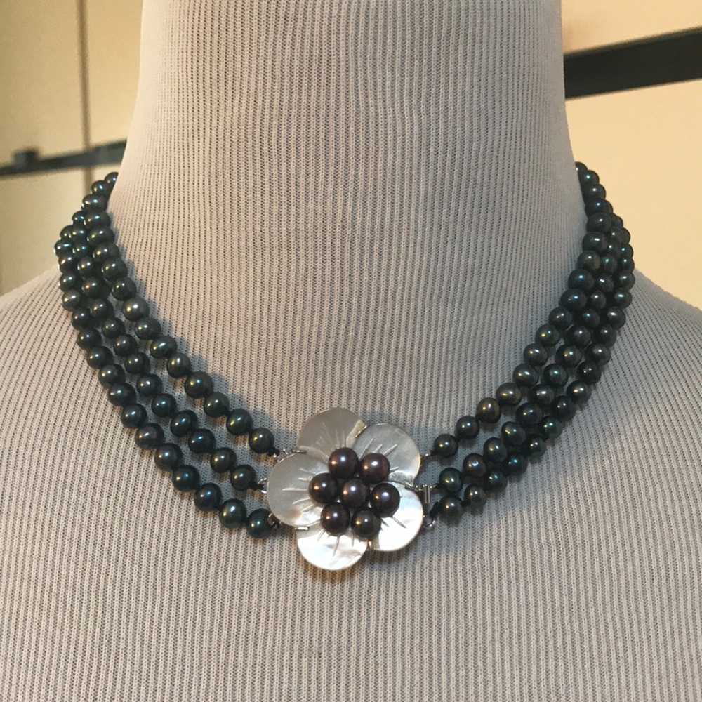 Choker Necklace Black pearl & mother of pearl